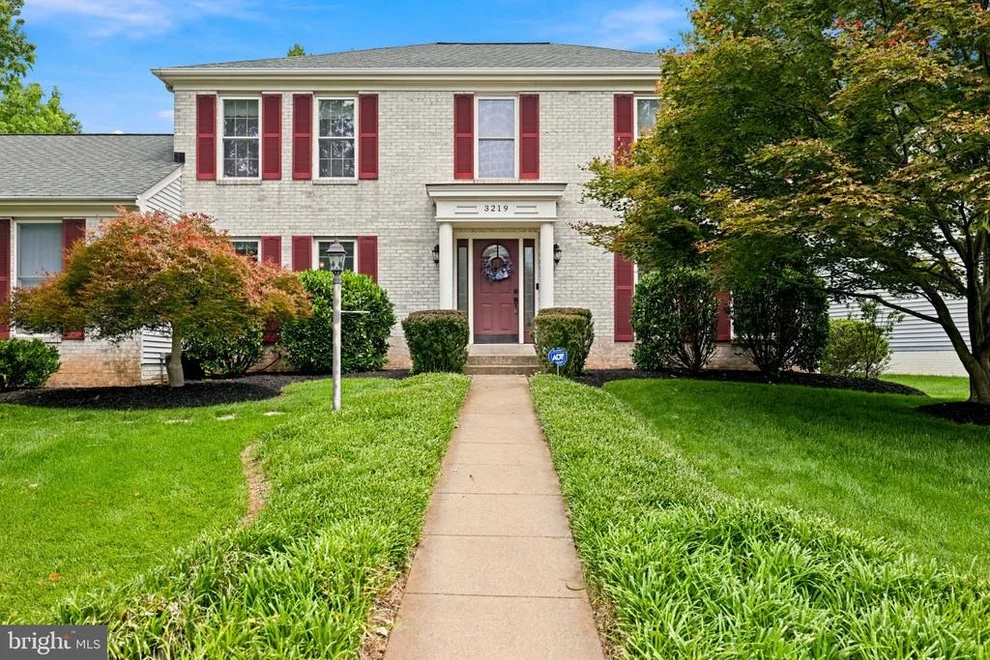 Unit for sale at 3219 GRASSMERE COURT, HERNDON, VA 20171