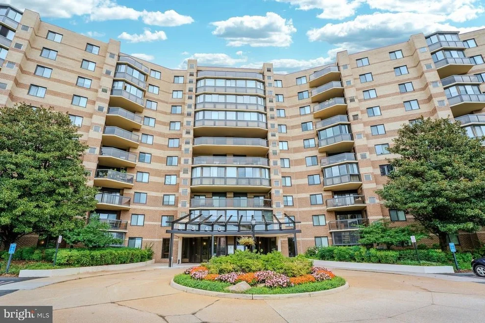 Unit for sale at 8340 GREENSBORO DRIVE, MCLEAN, VA 22102