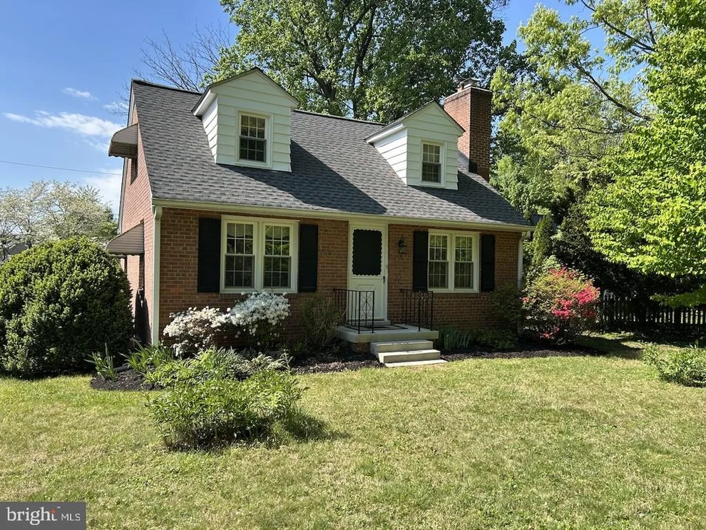 Unit for sale at 124 CHESTNUT AVENUE, WASHINGTON GROVE, MD 20880