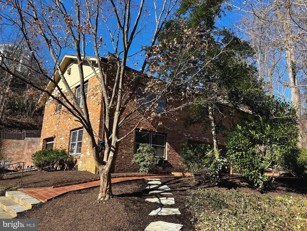 Unit for sale at 2621 S INGE STREET S, ARLINGTON, VA 22202