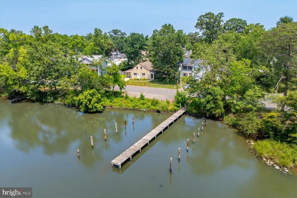 Unit for sale at 2033 SHORE DRIVE, EDGEWATER, MD 21037