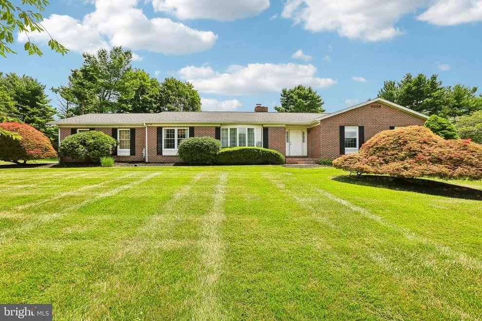 Unit for sale at 2215 CHEROKEE DRIVE, WESTMINSTER, MD 21157