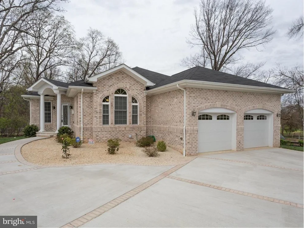 Unit for sale at 5712 GLENMULLEN PLACE, ALEXANDRIA, VA 22303