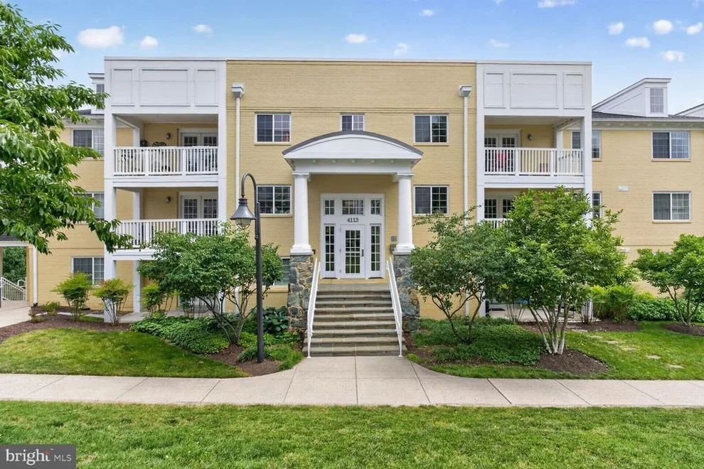 Unit for sale at 4113 S FOUR MILE RUN DRIVE, ARLINGTON, VA 22204