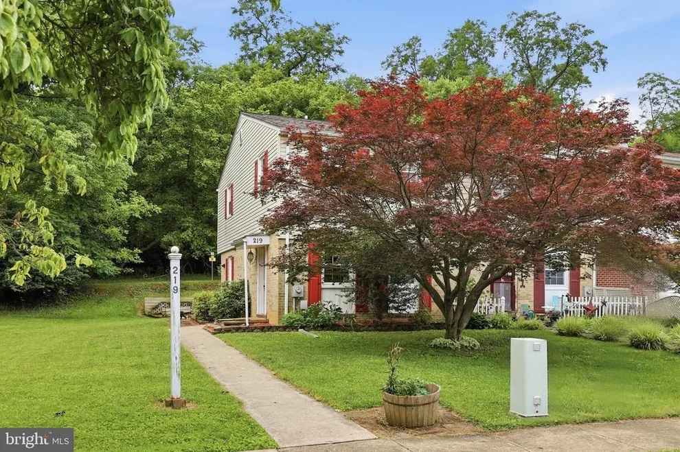 Unit for sale at 219 QUEEN ANNES COURT, HAGERSTOWN, MD 21740