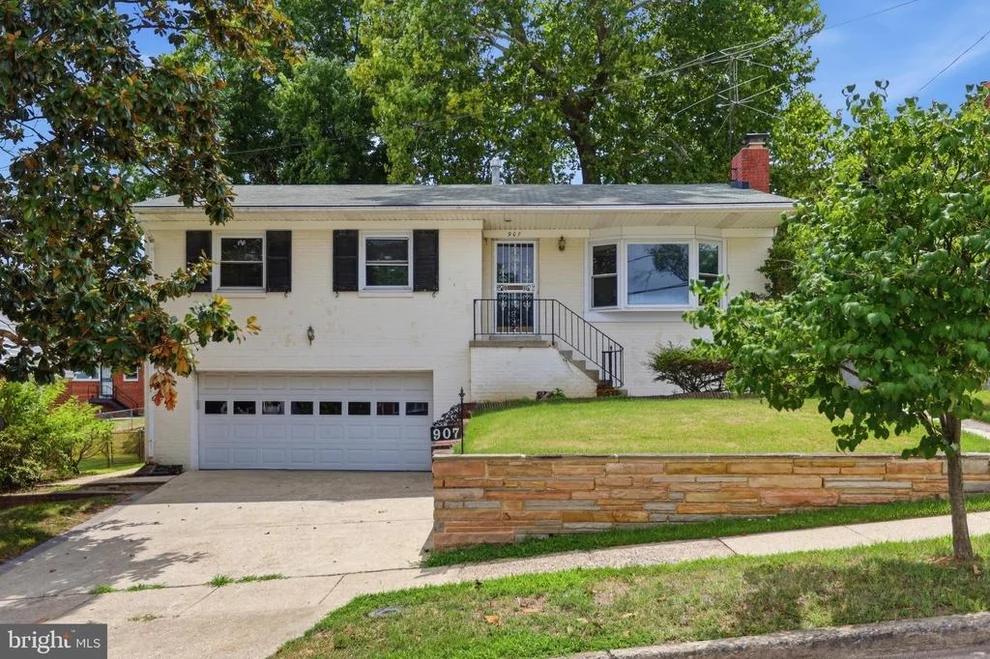 Unit for sale at 907 LURAY PLACE, HYATTSVILLE, MD 20783