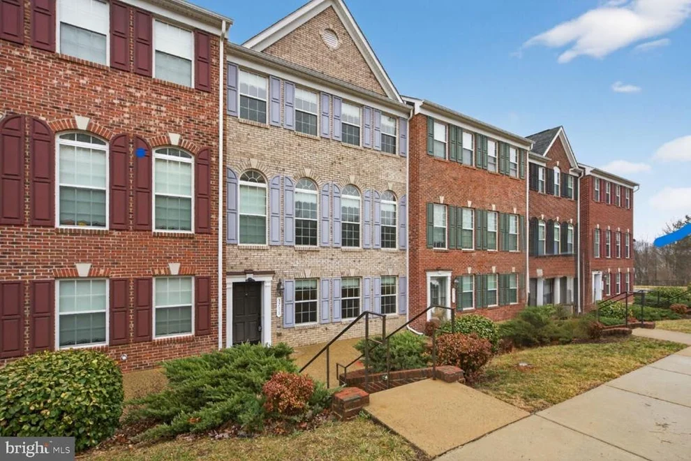 Unit for sale at 3711 CHIPPENDALE CIRCLE, WOODBRIDGE, VA 22193