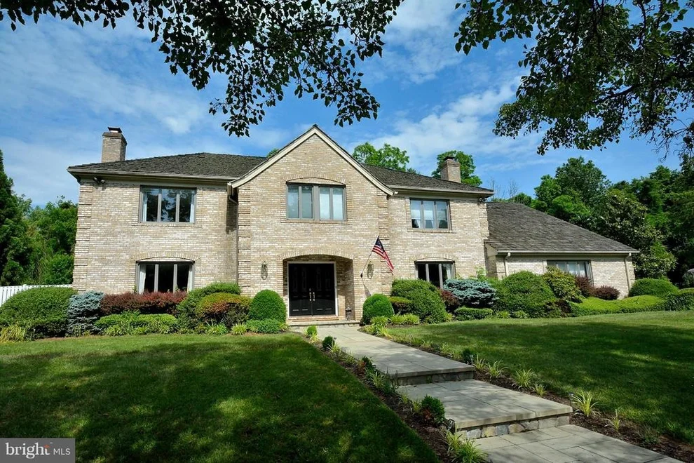 Unit for sale at 6281 DUNAWAY COURT, MCLEAN, VA 22101