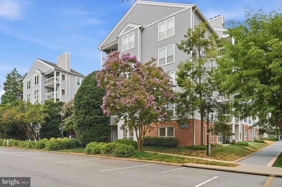 Unit for sale at 3176 SUMMIT SQUARE DRIVE, OAKTON, VA 22124