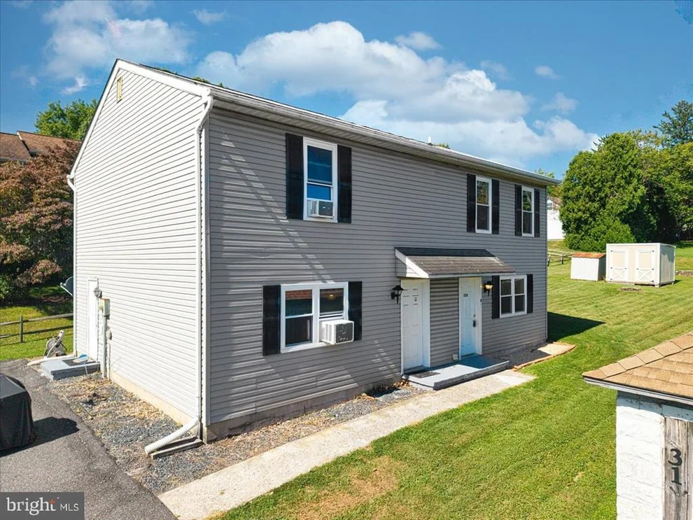 Unit for sale at 33 W PENNSYLVANIA AVENUE, STEWARTSTOWN, PA 17363