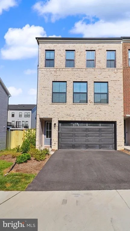 Unit for sale at 43595 FARRINGDON SQUARE, BROADLANDS, VA 20148