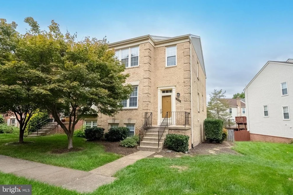 Unit for sale at 4020 GREGG COURT, FAIRFAX, VA 22033