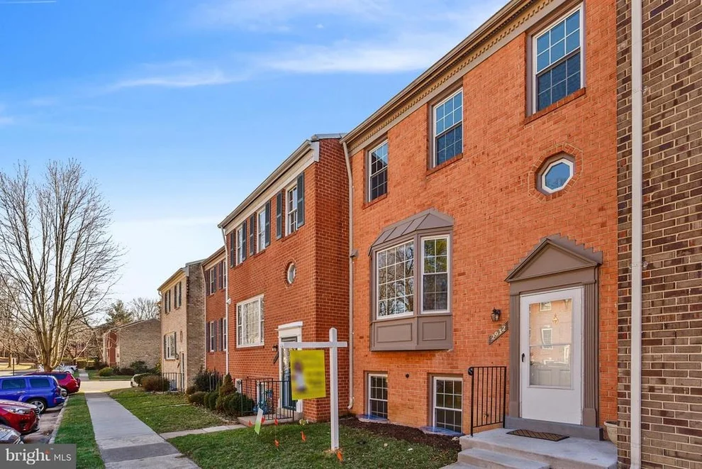 Unit for sale at 2932 WATERFORD COURT, VIENNA, VA 22181