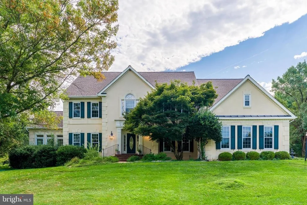 Unit for sale at 615 NALLS FARM WAY, GREAT FALLS, VA 22066