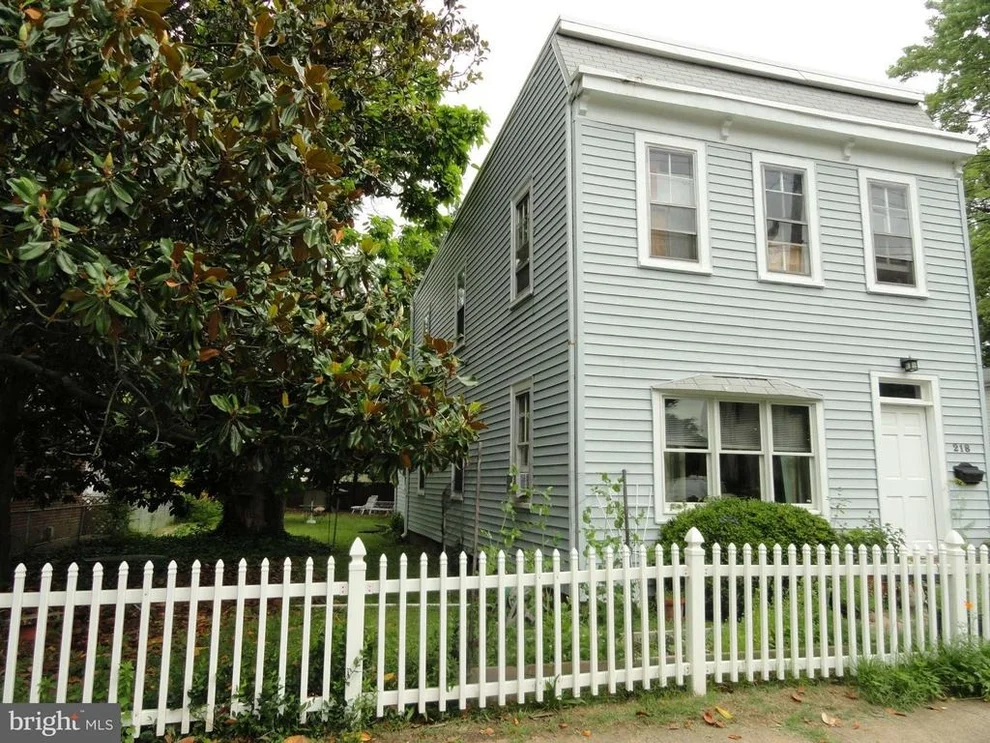 Unit for sale at 218 ALEXANDRIA AVENUE E, ALEXANDRIA, VA 22301