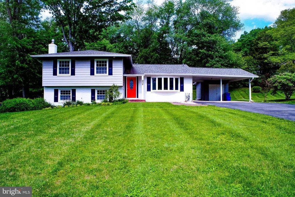 Unit for sale at 17804 PARK MILL DRIVE, DERWOOD, MD 20855