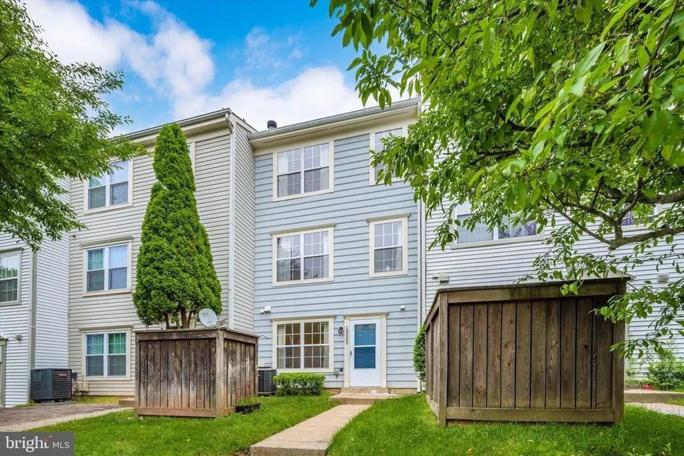 Unit for sale at 19005 HIGHSTREAM DRIVE, GERMANTOWN, MD 20874
