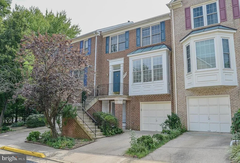 Unit for sale at 2254 JOURNET DRIVE, DUNN LORING, VA 22027