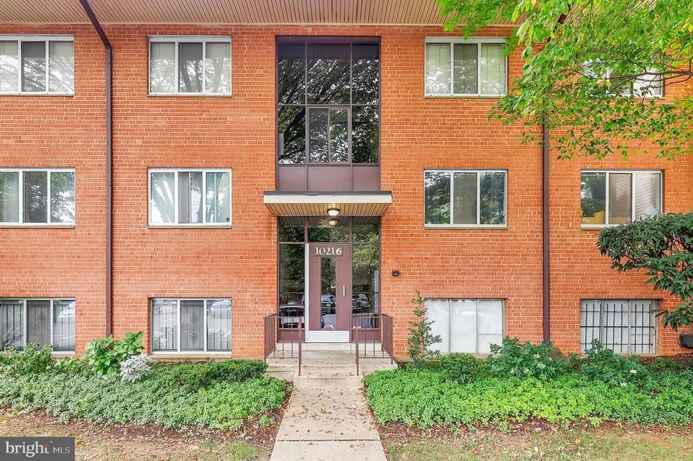 Unit for sale at 10216 ROCKVILLE PIKE, ROCKVILLE, MD 20852