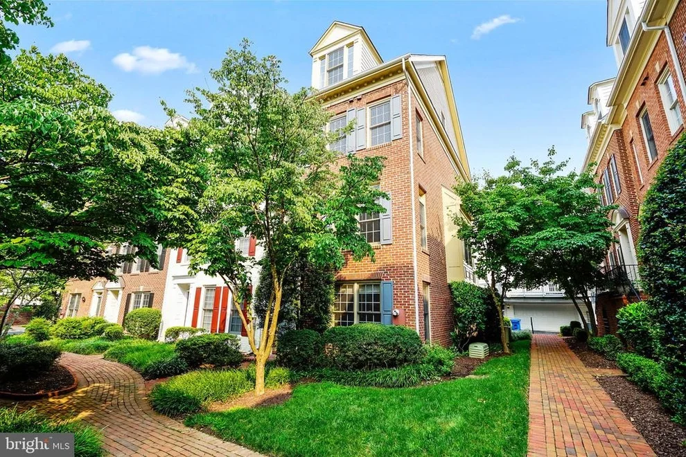Unit for sale at 8837 ASHGROVE HOUSE LANE, VIENNA, VA 22182