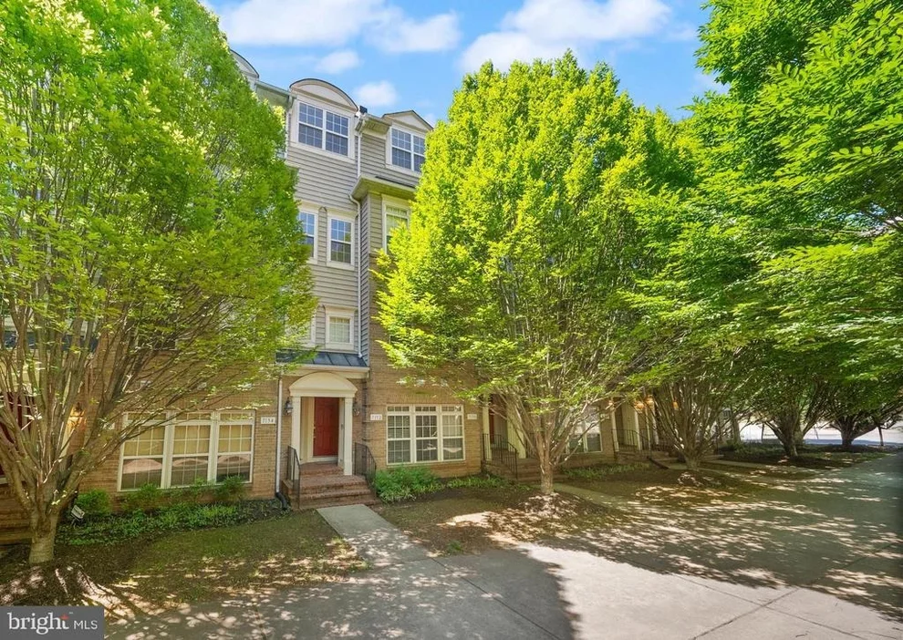 Unit for sale at 7152 LITTLE THAMES DRIVE, GAINESVILLE, VA 20155