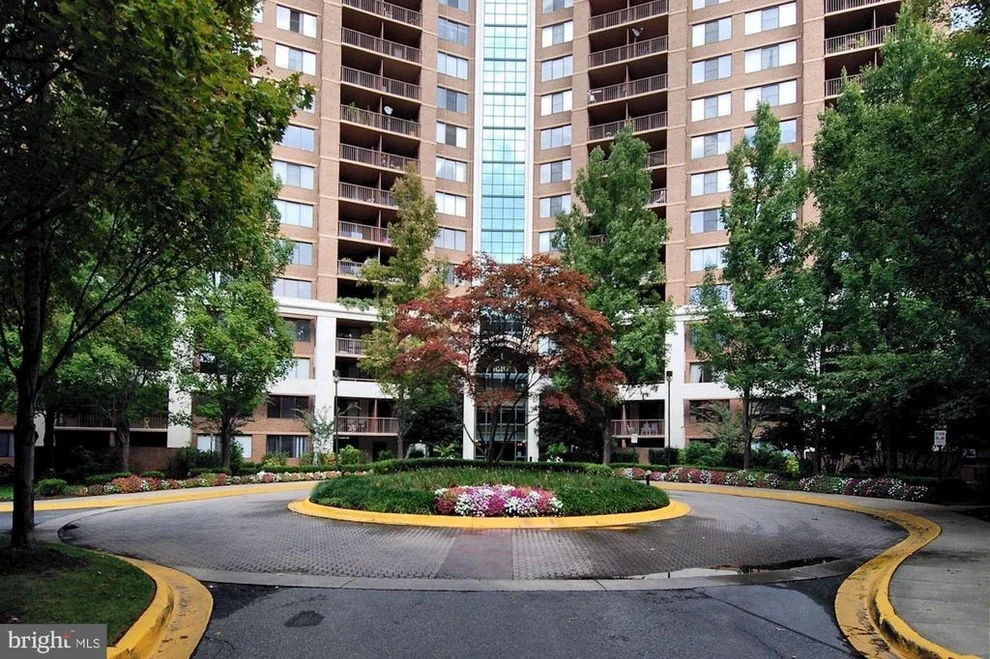 Unit for sale at 10101 GROSVENOR PLACE, ROCKVILLE, MD 20852