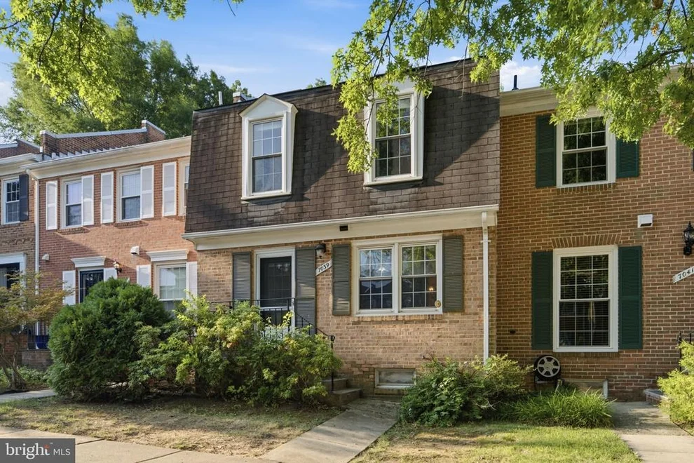 Unit for sale at 7039 BRADWOOD COURT, SPRINGFIELD, VA 22151