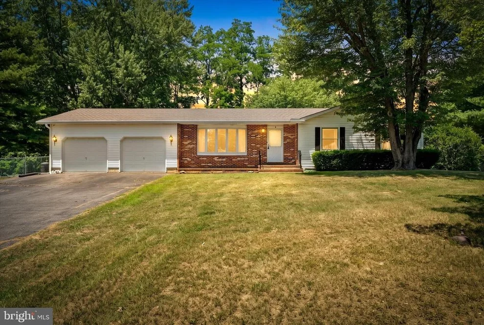 Unit for sale at 6 ELEANOR DRIVE, WRIGHTSTOWN, NJ 08562