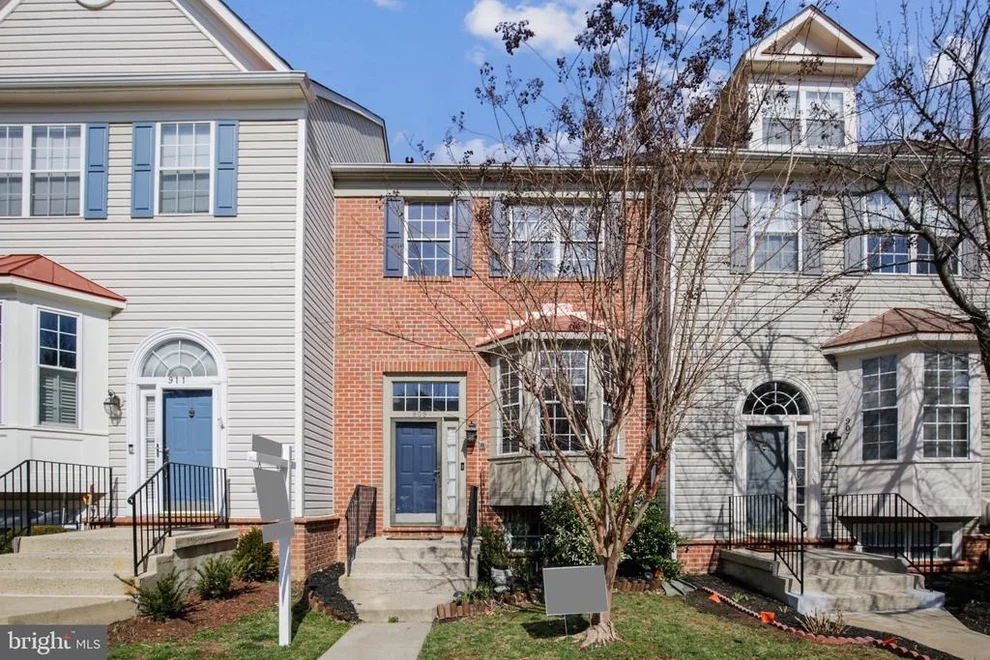 Unit for sale at 909 JUBAL WAY, FREDERICK, MD 21701