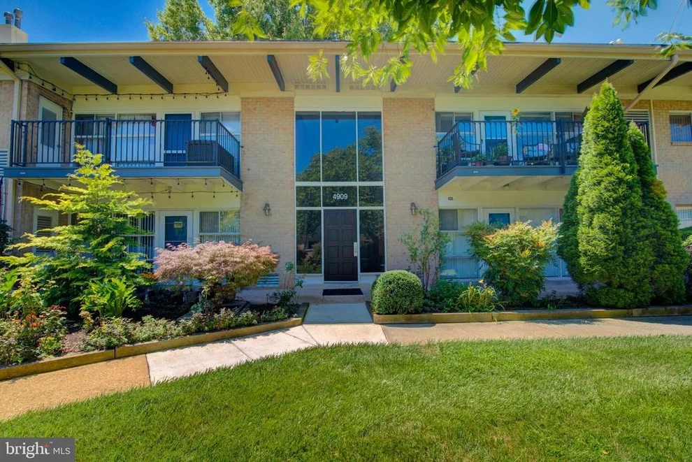 Unit for sale at 4909 AMERICANA DRIVE, ANNANDALE, VA 22003