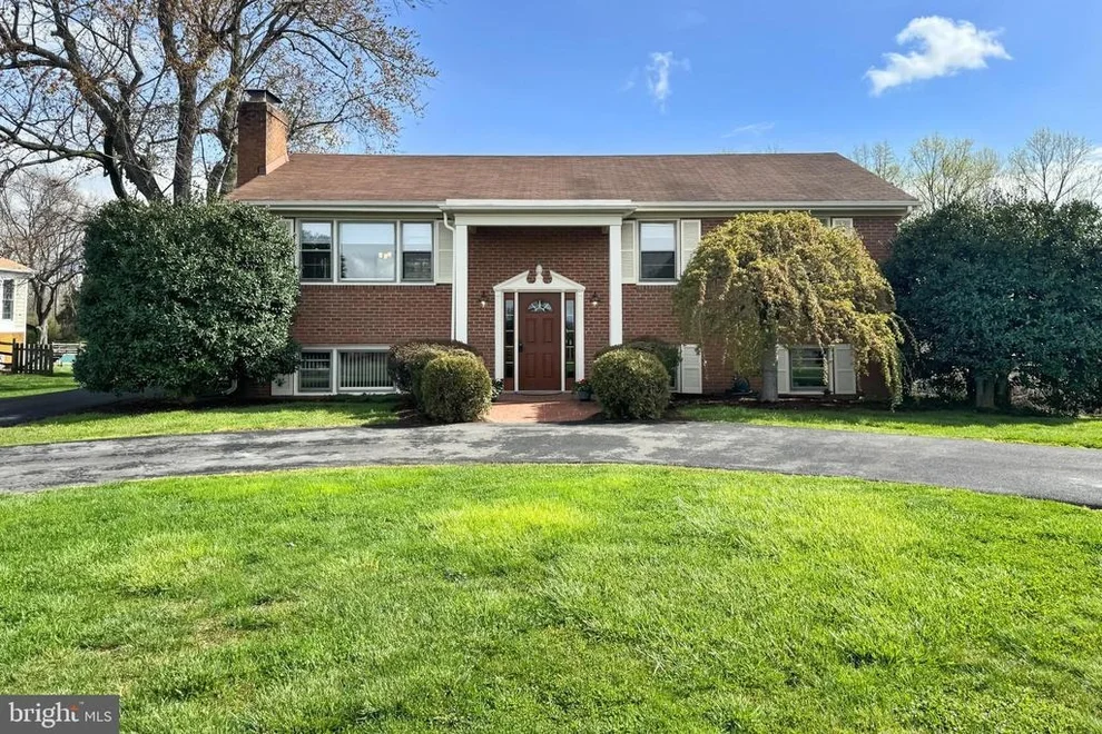 Unit for sale at 40104 MOUNT GILEAD ROAD, LEESBURG, VA 20175
