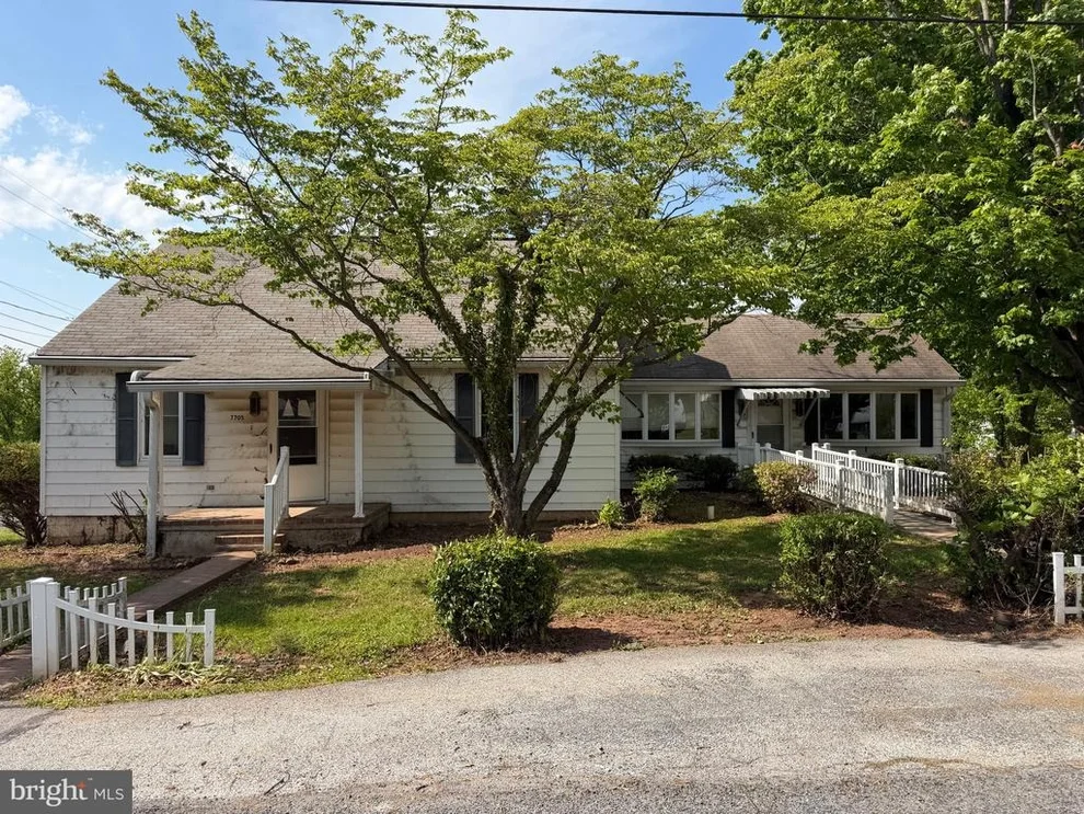 Unit for sale at 7705 ALTLAND AVENUE, ABBOTTSTOWN, PA 17301