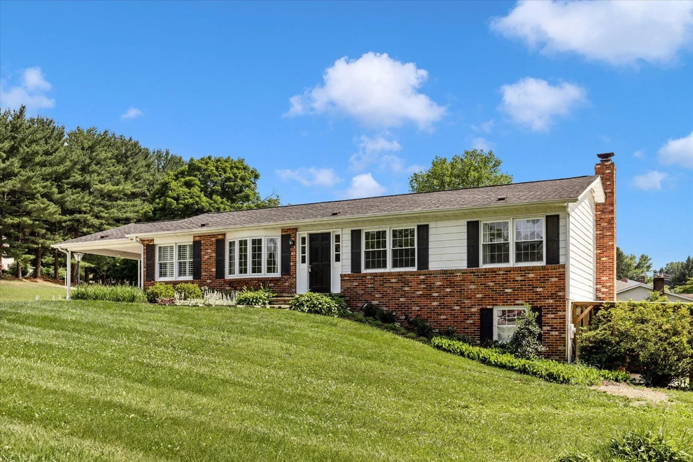 Unit for sale at 5811 CORPORAL JONES COURT, MOUNT AIRY, MD 21771