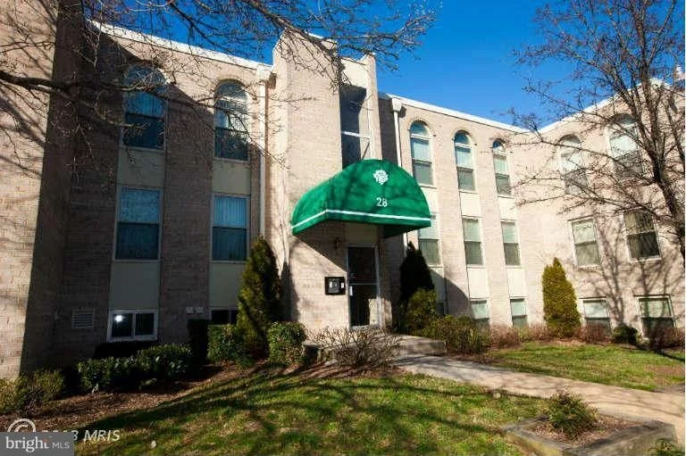 Unit for sale at 28 CANTERBURY SQUARE, ALEXANDRIA, VA 22304