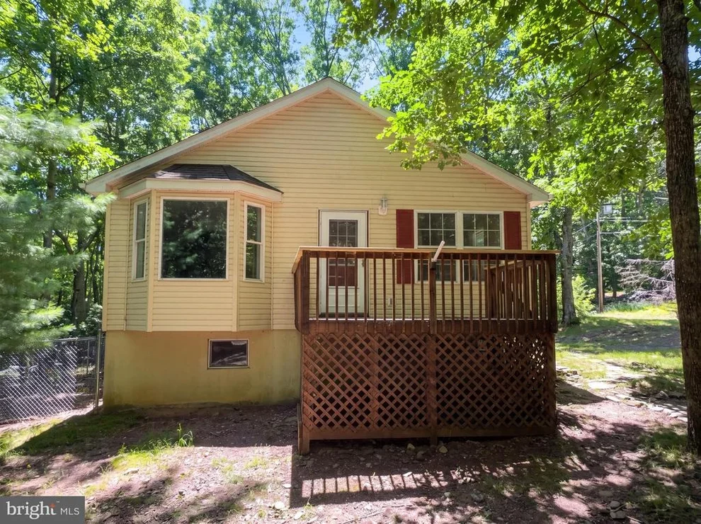 Unit for sale at 63 CRNR VACATION, WHITE HAVEN, PA 18661
