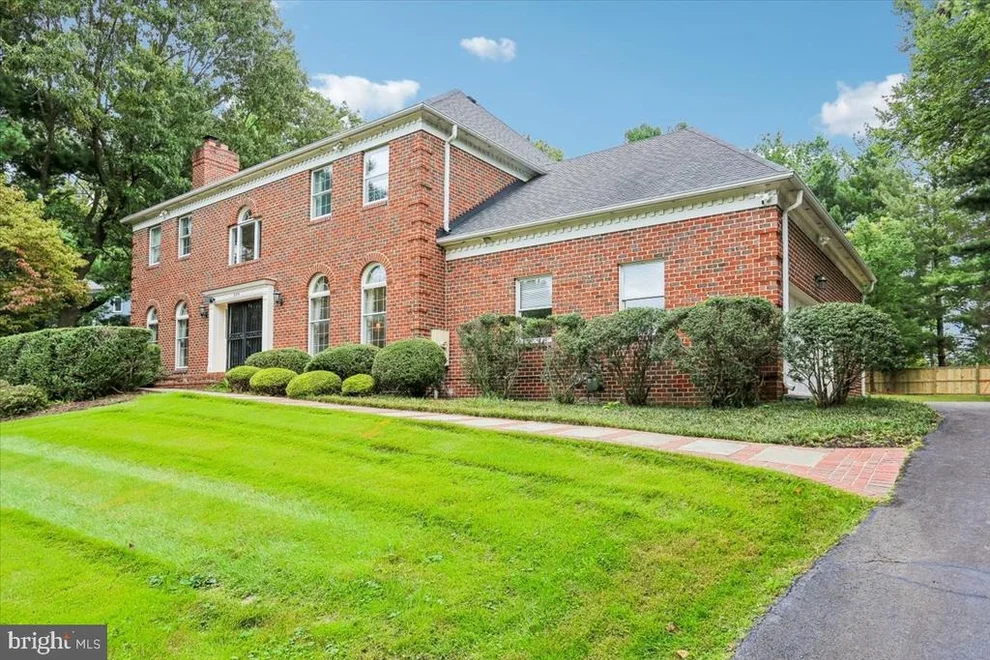 Unit for sale at 899 LINGANORE DRIVE, MCLEAN, VA 22102
