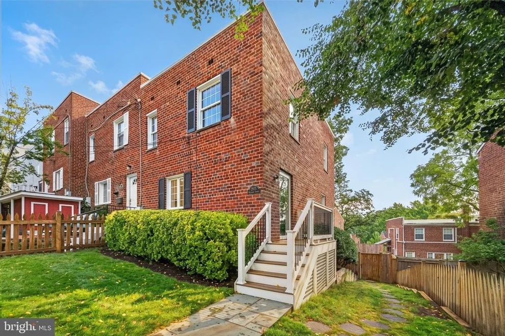 Unit for sale at 2935 SYCAMORE STREET, ALEXANDRIA, VA 22305