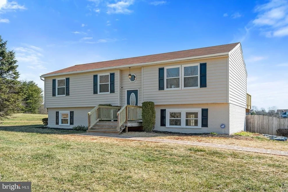Unit for sale at 7879 SIR TOPAS DRIVE, WARRENTON, VA 20186