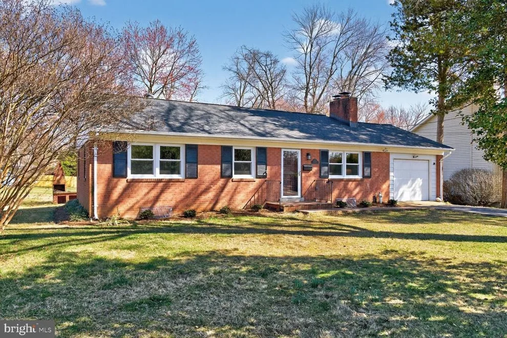 Unit for sale at 3229 MAGNOLIA AVENUE, FALLS CHURCH, VA 22041
