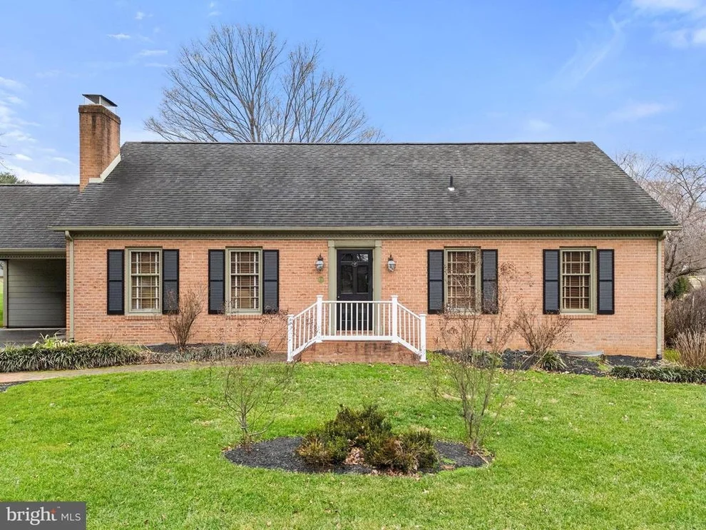 Unit for sale at 100 S HUGHES STREET, HAMILTON, VA 20158