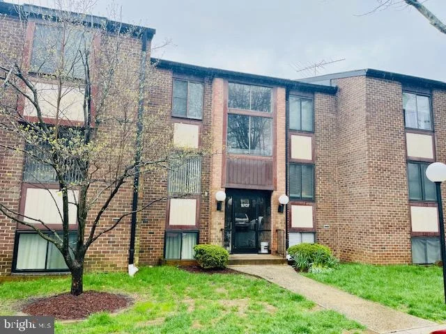 Unit for sale at 9707 KINGS CROWN COURT, FAIRFAX, VA 22031