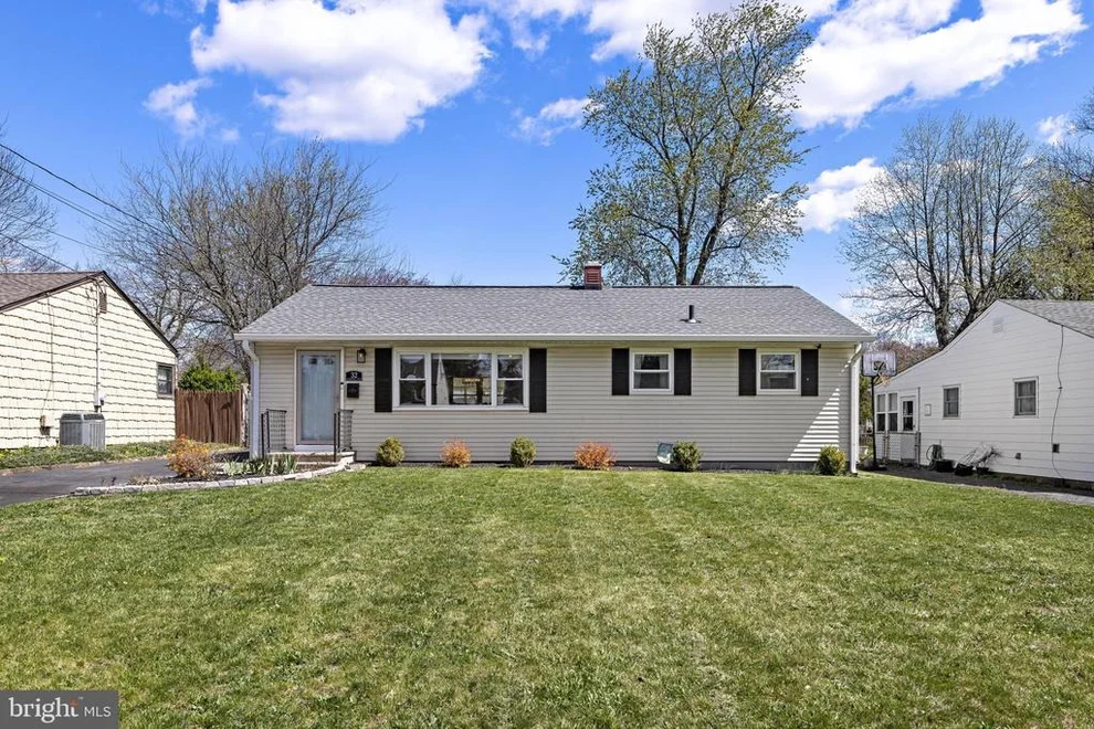 Unit for sale at 32 EWINGVILLE ROAD, EWING, NJ 08638