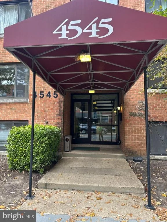 4545 Macarthur Boulevard Northwest