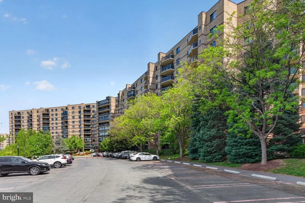 Unit for sale at 8340 GREENSBORO DRIVE, MCLEAN, VA 22102