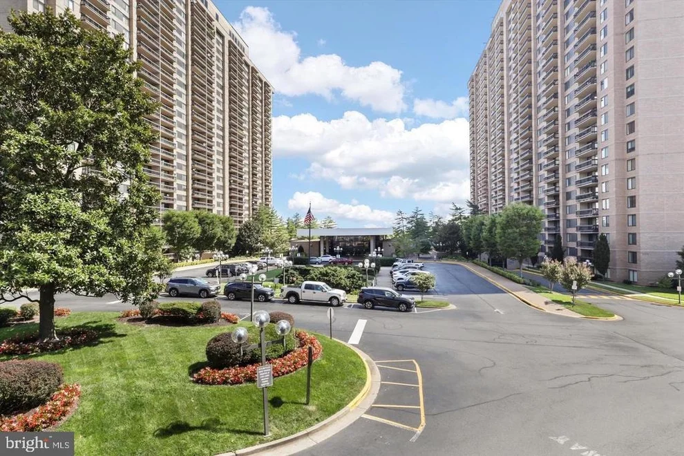 Unit for sale at 3705 S GEORGE MASON DRIVE, FALLS CHURCH, VA 22041