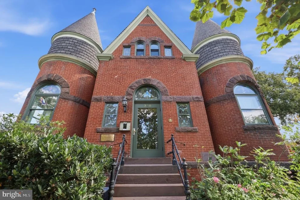 Unit for sale at 350 9TH STREET SE, WASHINGTON, DC 20003