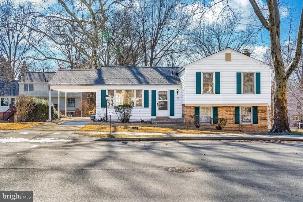 Unit for sale at 7 ELMWOOD COURT, ROCKVILLE, MD 20850