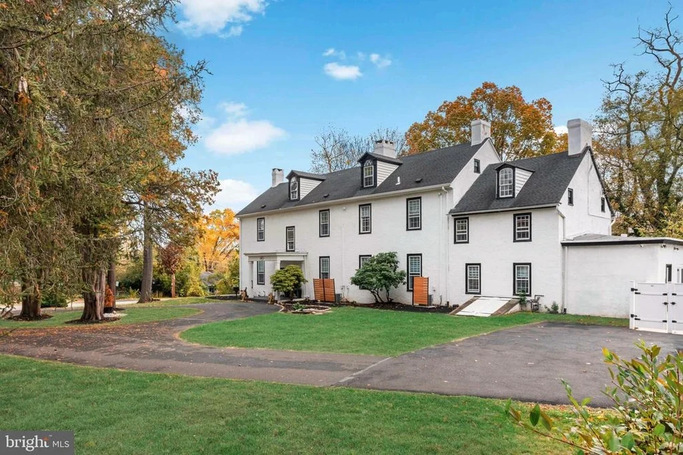 Unit for sale at 1339 WHEATSHEAF LANE, ABINGTON, PA 19001