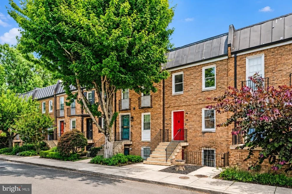Unit for sale at 712 6TH STREET SW, WASHINGTON, DC 20024