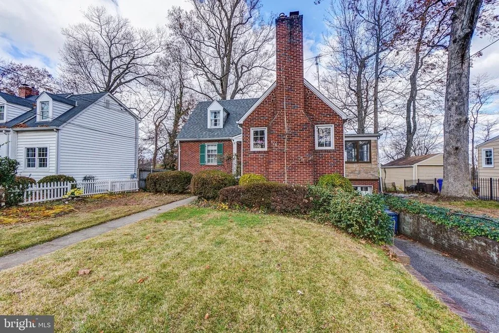 Unit for sale at 5205 ELSMERE AVENUE, BETHESDA, MD 20814